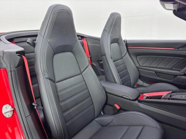 2025 Porsche 911 Carrera Cabriolet