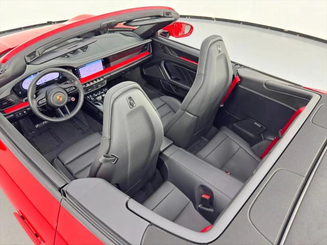 2025 Porsche 911 Carrera Cabriolet