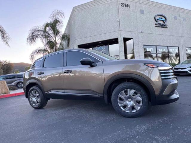 2025 Nissan Kicks S FWD