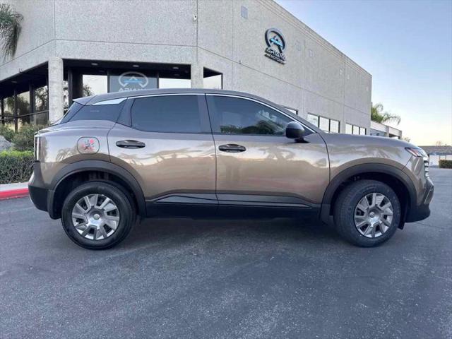 2025 Nissan Kicks S FWD