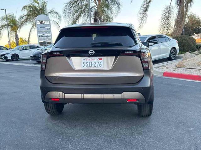 2025 Nissan Kicks S FWD