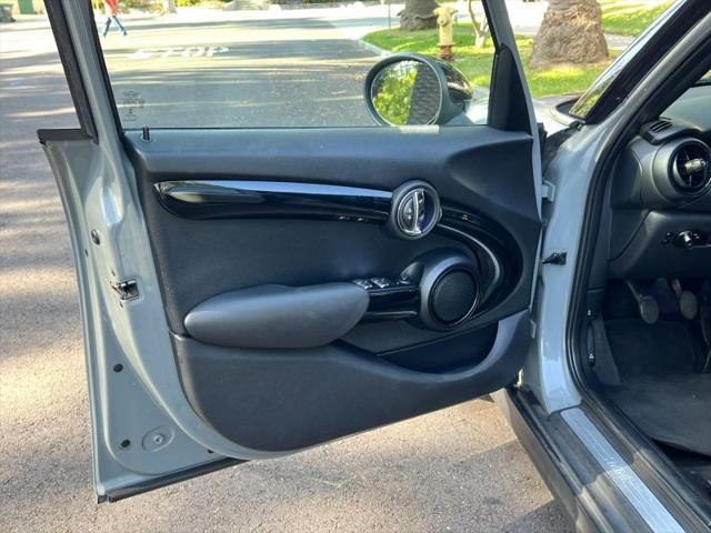 2016 MINI Hardtop Cooper