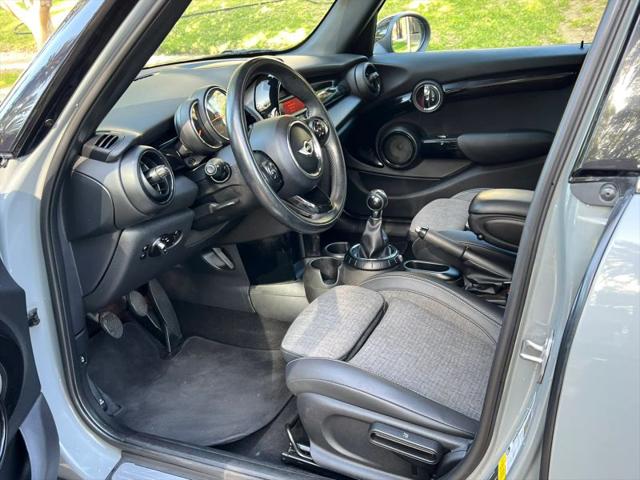 2016 MINI Hardtop Cooper
