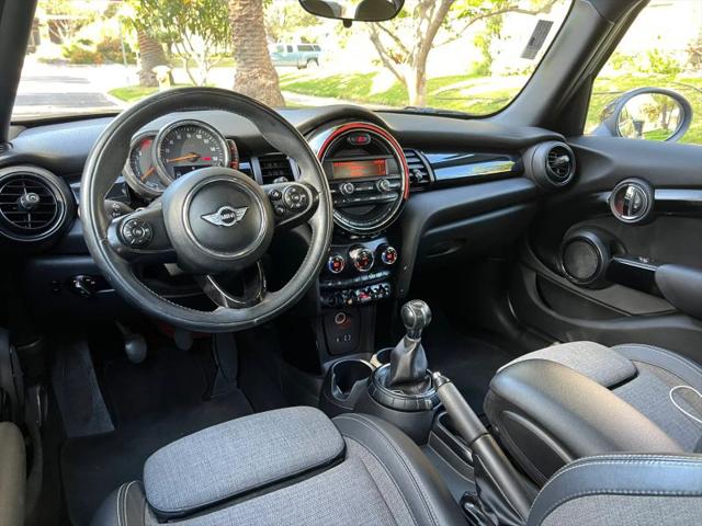 2016 MINI Hardtop Cooper