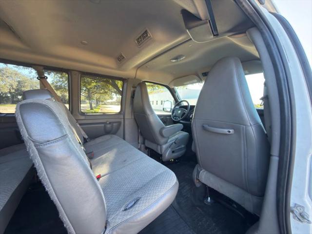2023 Chevrolet Express Passenger RWD 3500 Extended Wheelbase LS