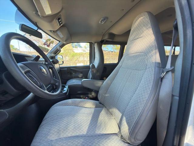 2023 Chevrolet Express Passenger RWD 3500 Extended Wheelbase LS