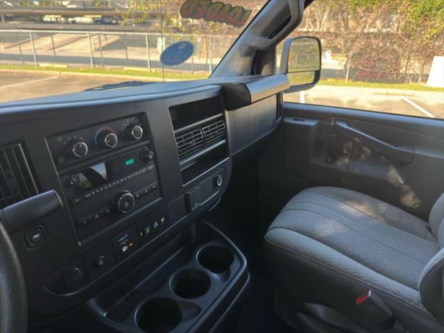 2023 Chevrolet Express Passenger RWD 3500 Extended Wheelbase LS