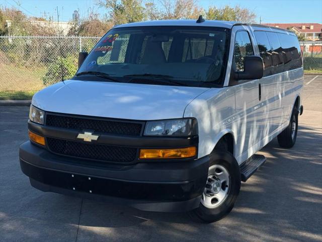 2023 Chevrolet Express Passenger RWD 3500 Extended Wheelbase LS