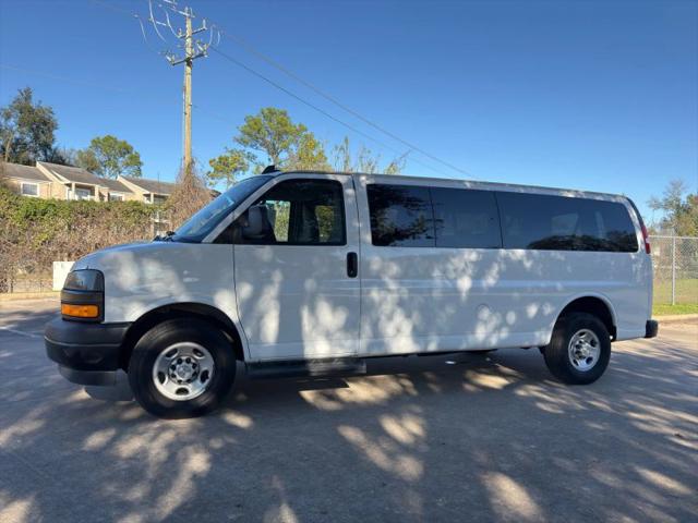 2023 Chevrolet Express Passenger RWD 3500 Extended Wheelbase LS