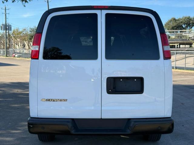 2023 Chevrolet Express Passenger RWD 3500 Extended Wheelbase LS