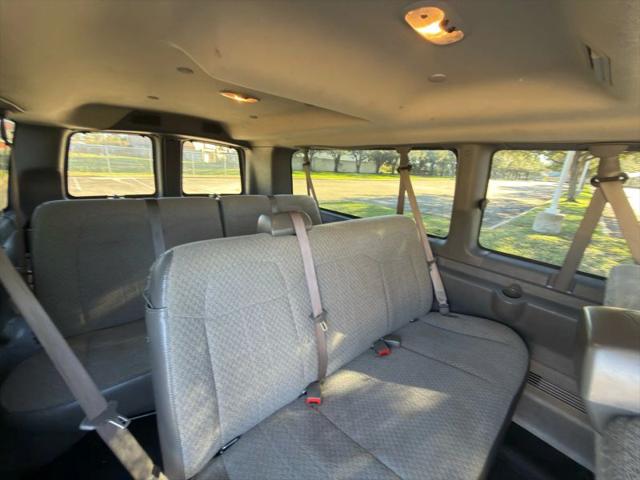2023 Chevrolet Express Passenger RWD 3500 Extended Wheelbase LS