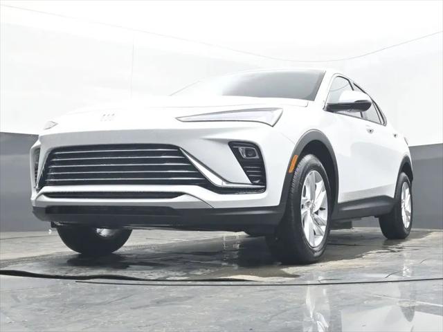 2026 Buick NV Preferred FWD