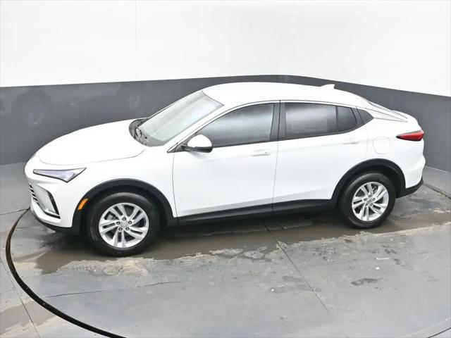 2026 Buick NV Preferred FWD