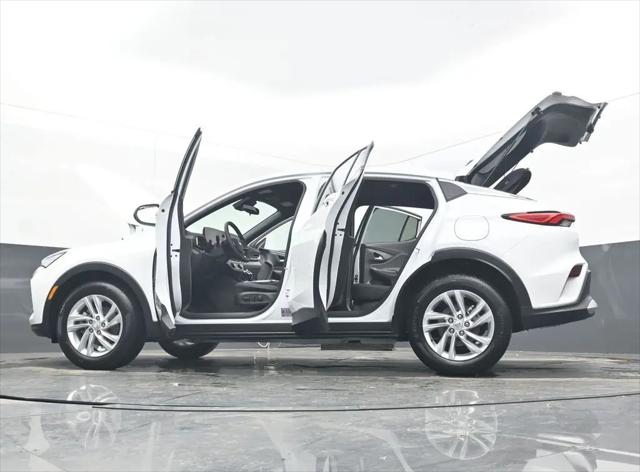 2026 Buick NV Preferred FWD