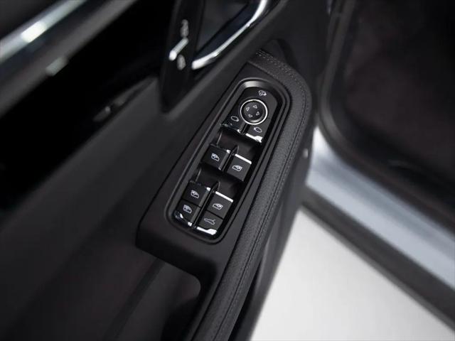 2025 Porsche Macan Macan