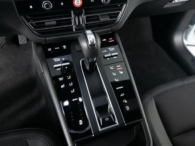 2025 Porsche Macan Macan