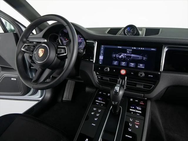 2025 Porsche Macan Macan