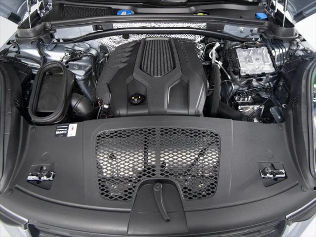 2025 Porsche Macan Macan