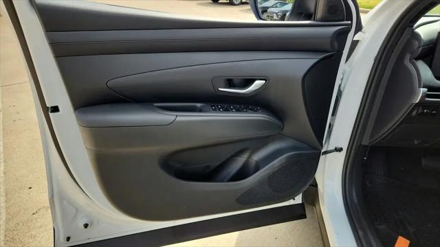 2026 Hyundai Santa Cruz SE