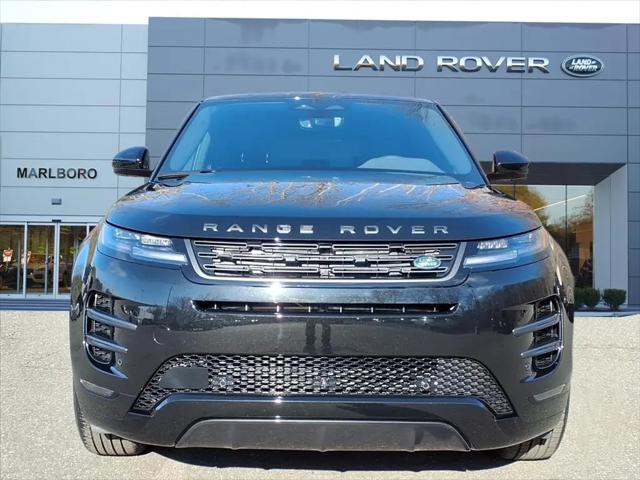 2026 Land Rover Range Rover Evoque Dynamic SE