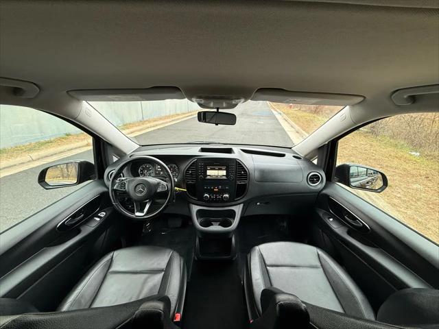 2016 Mercedes-Benz Metris Standard