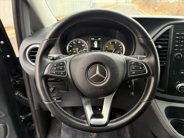 2016 Mercedes-Benz Metris Standard