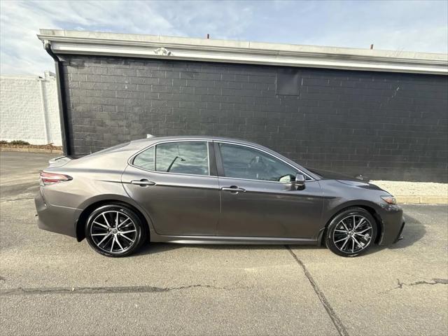 2023 Toyota Camry SE AWD