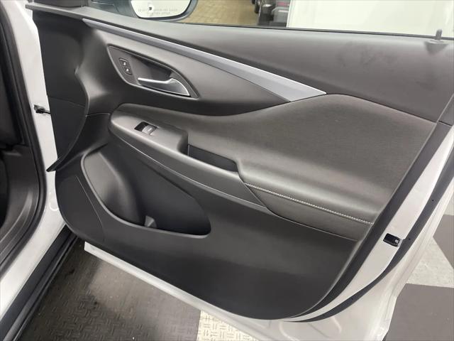 2026 Buick NV Preferred FWD