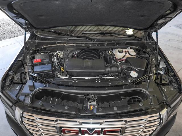 2025 GMC Yukon 4WD Denali