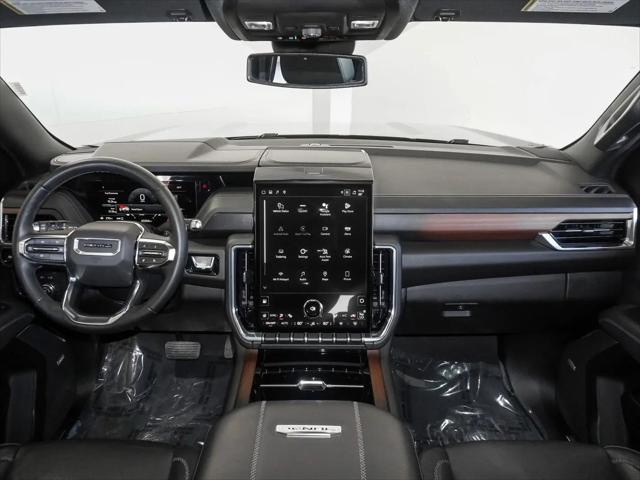 2025 GMC Yukon 4WD Denali