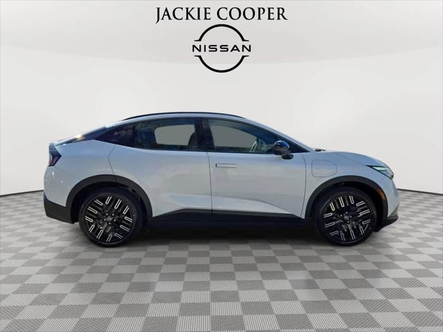 2026 Nissan LEAF PLATINUM+
