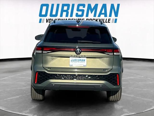 2026 Volkswagen Tiguan SE R-Line Black