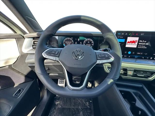 2026 Volkswagen Tiguan SE R-Line Black
