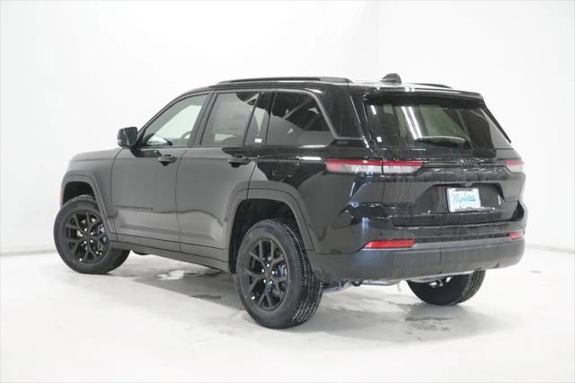 2026 Jeep Grand Cherokee Altitude 4x4
