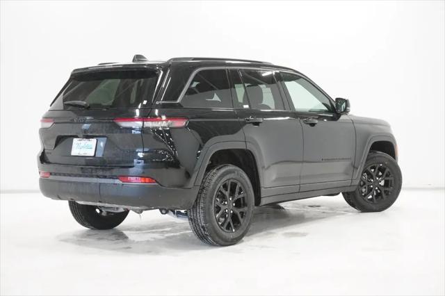 2026 Jeep Grand Cherokee Altitude 4x4