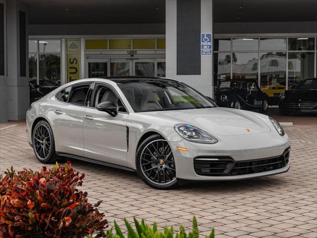 2022 Porsche Panamera 