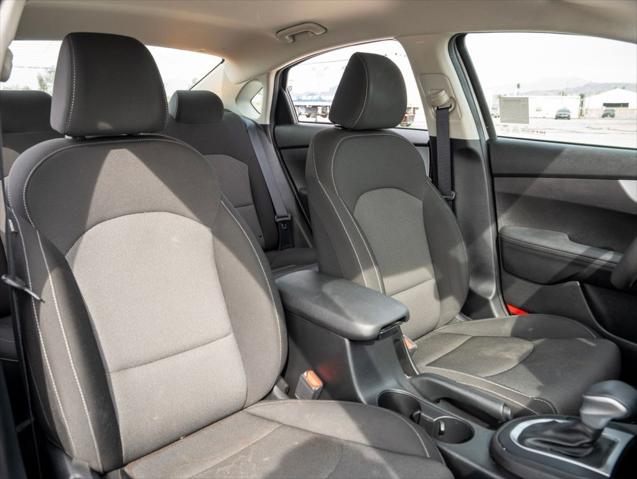 2022 Kia Forte LXS