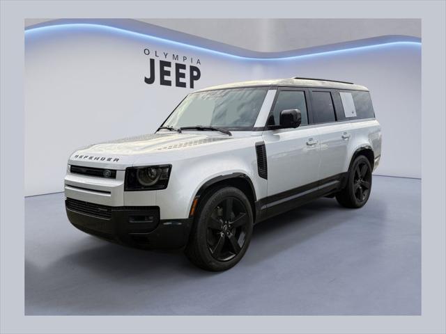 2023 Land Rover Defender 130 X-Dynamic SE