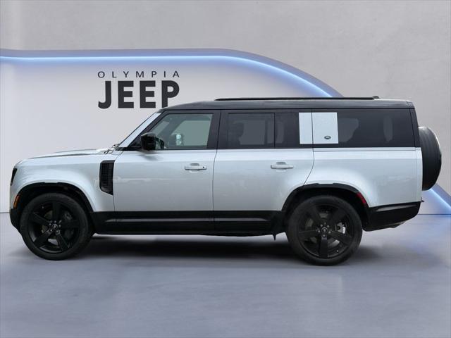 2023 Land Rover Defender 130 X-Dynamic SE