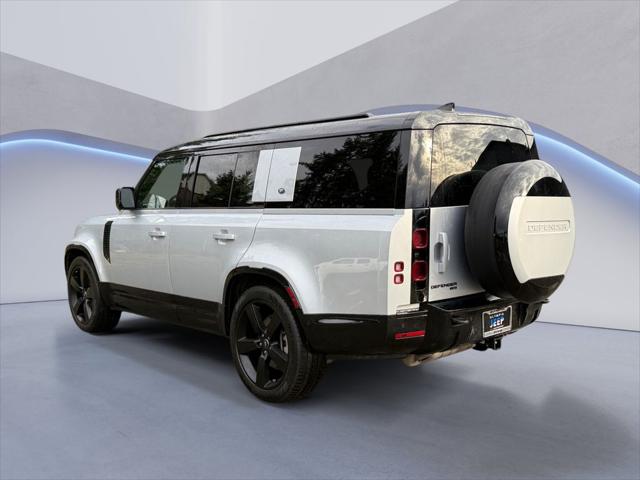 2023 Land Rover Defender 130 X-Dynamic SE