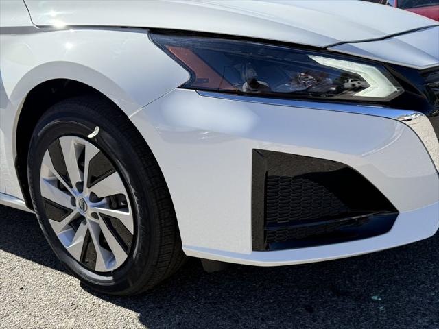 2025 Nissan Altima S FWD