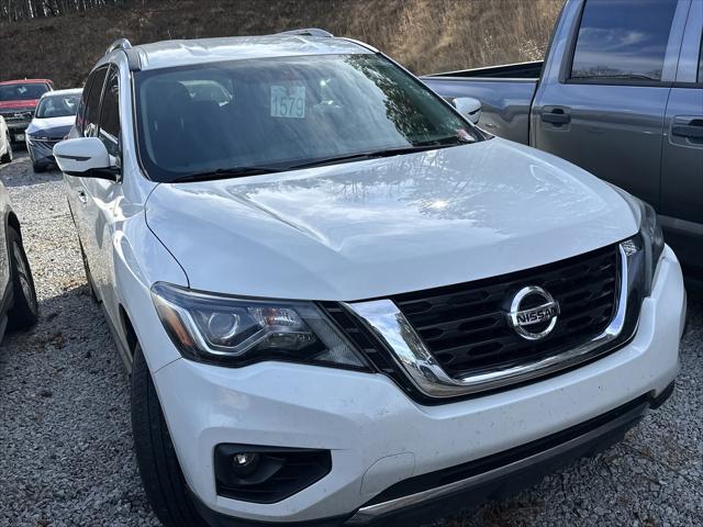 2018 Nissan Pathfinder SV