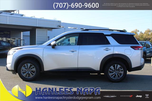 2024 Nissan Pathfinder SV FWD