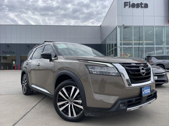 2024 Nissan Pathfinder Platinum FWD