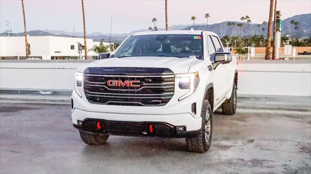 2025 GMC Sierra 1500 4WD Crew Cab Short Box AT4