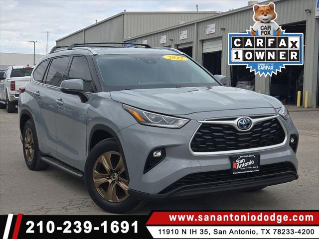 2022 Toyota Highlander Hybrid XLE Bronze Edition