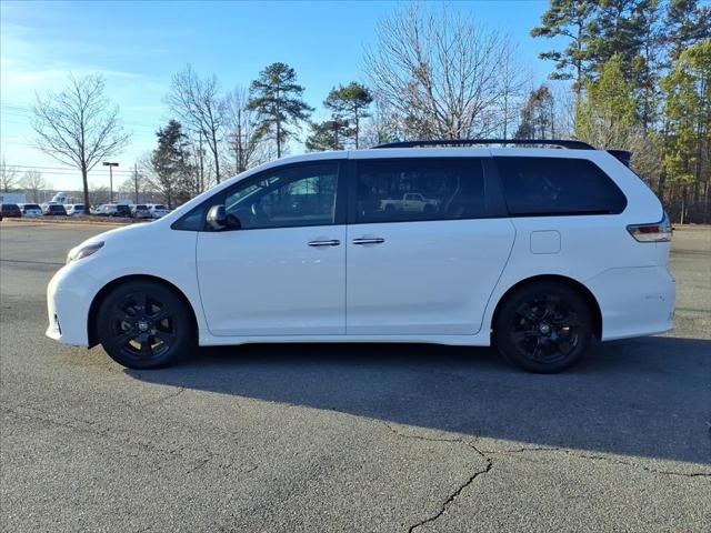 2020 Toyota Sienna SE