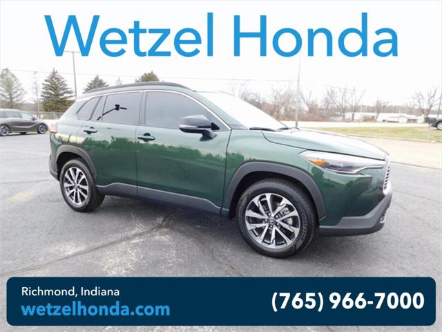 2025 Toyota Corolla Cross XLE