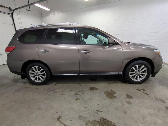 2014 Nissan Pathfinder SV