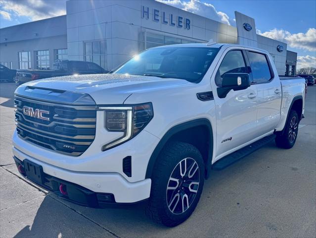2023 GMC Sierra 1500 4WD Crew Cab Short Box AT4